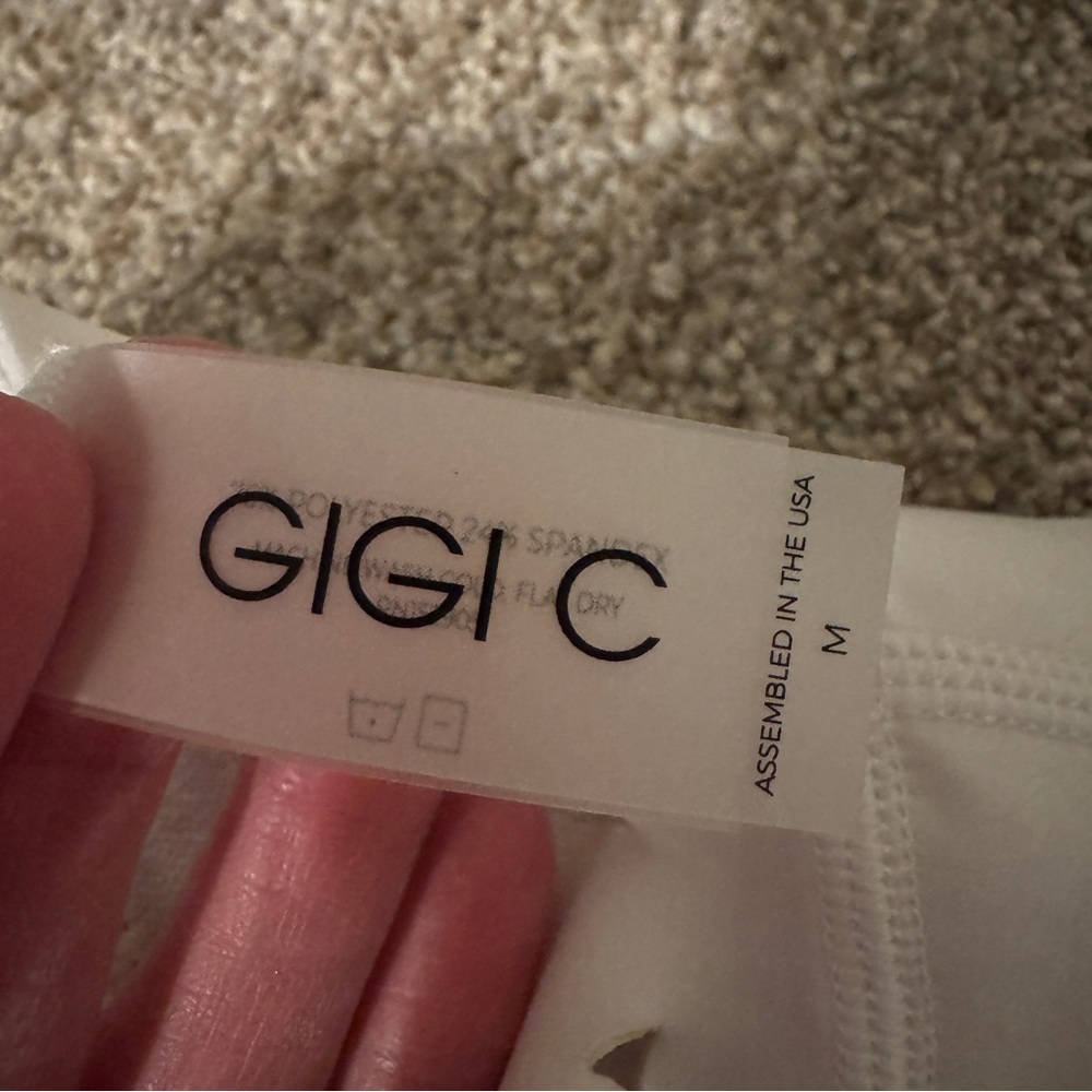 GIGI C White Neoprene Cutout Long Sleeve One Piece Swimsuit Size Medium NEW - Picture 6 of 7